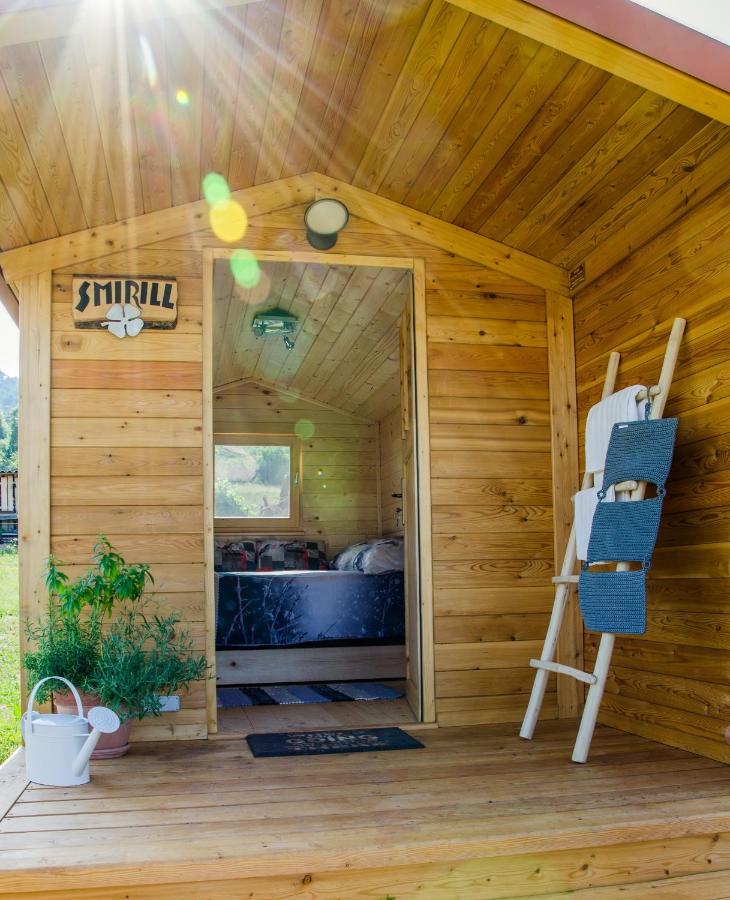 Camp The Sunrise Hill Otel Pivka Dış mekan fotoğraf
